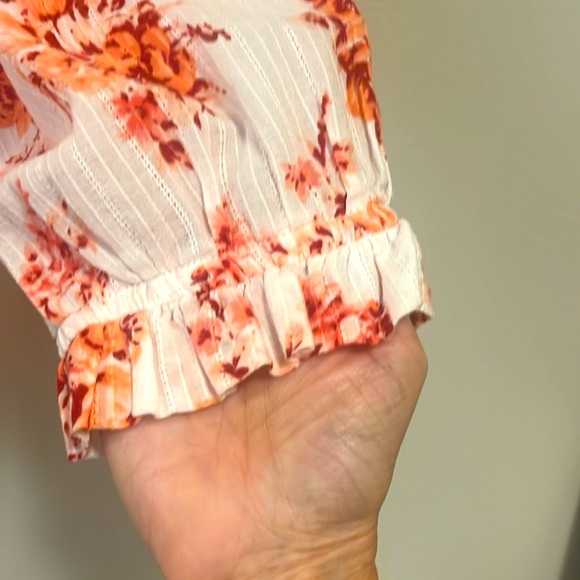 Loft button down top. Great transition item! - Picture 3 of 3